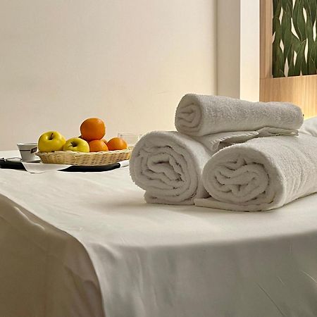 Aquasole Hotell Mercallo Eksteriør bilde