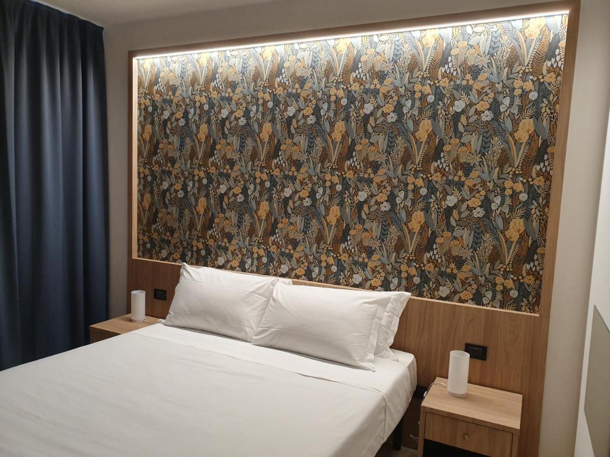 Aquasole Hotell Mercallo Eksteriør bilde